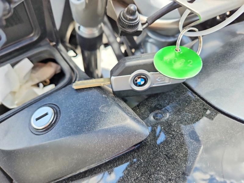 2024 BMW R 1250 VIN WB10L0307R6K22691 COPART salvage auction — FRONT END, Tx - Salvage Vehicle Title, sold $4,150 on 2026-07-30 (photo 8)