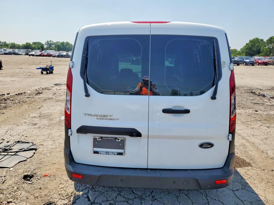 2022 Ford Transit VIN NM0LS7S22N1532816 COPART salvage auction — NORMAL WEAR, In - Certificate Of Title, sold $5,600 on 2026-07-27 (photo 6)