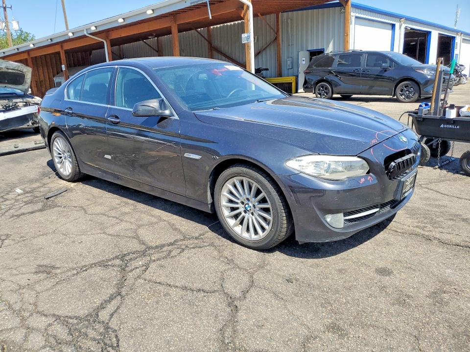 2013 BMW 5er VIN WBAFU7C54DDU67934 COPART salvage auction — SIDE, CO - SALVAGE TITLE, sold $275 on 2026-07-21 (photo 4)