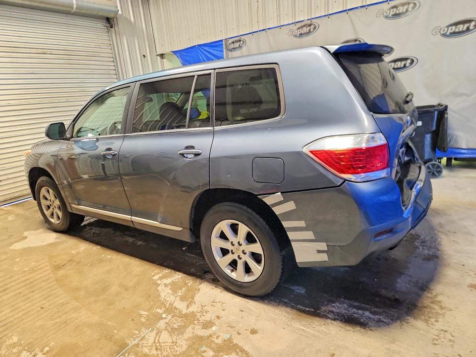 2013 Toyota Highlander VIN 5TDZK3EH4DS137933 COPART salvage auction — REAR END, Fl - Cert Of Title Slvg Rebuildable, sold $375 on 2026-07-28 (photo 2)