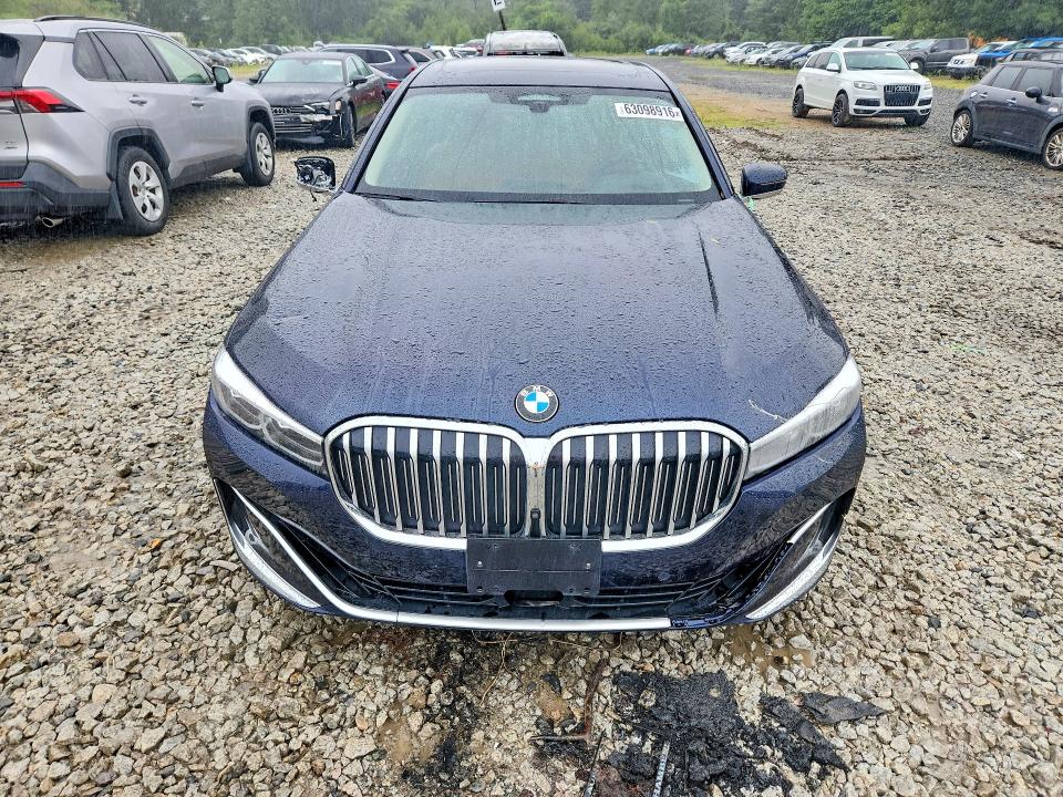 2020 BMW 7er VIN WBA7U2C09LBM62153 COPART salvage auction — MINOR DENT/SCRATCHES, Wv - Certificate Of Title (P), sold $15,700 on 2026-08-18 (photo 5)