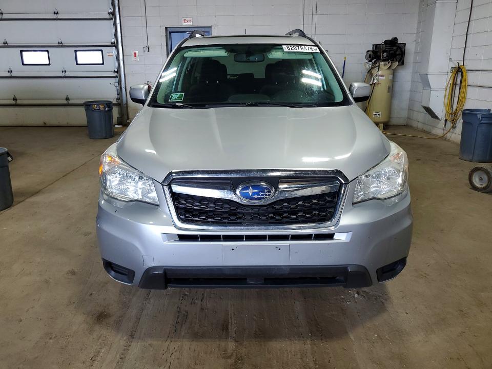 2014 Subaru Forester VIN JF2SJAEC7EH502013 COPART salvage auction — HAIL, MN - NON PUBLIC CLEAN TITLE, sold $1,100 on 2026-07-28 (photo 5)
