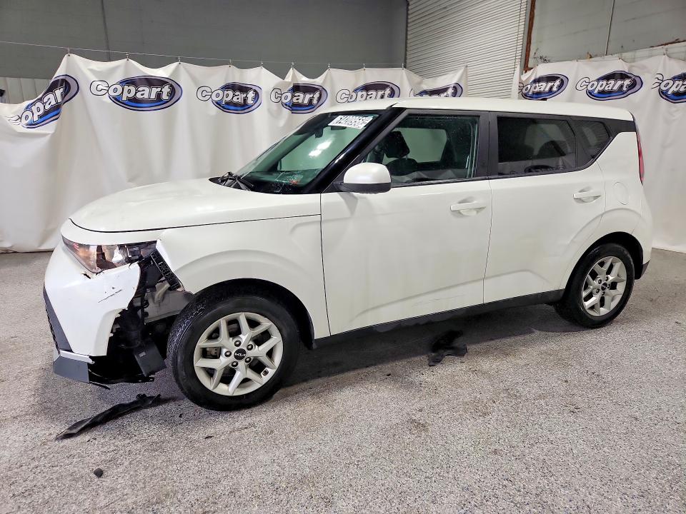 2023 Kia Soul VIN KNDJ23AU0P7862167 COPART salvage auction — FRONT END, NY - CERTIFICATE OF TITLE, sold $4,150 on 2026-07-27 (photo 1)