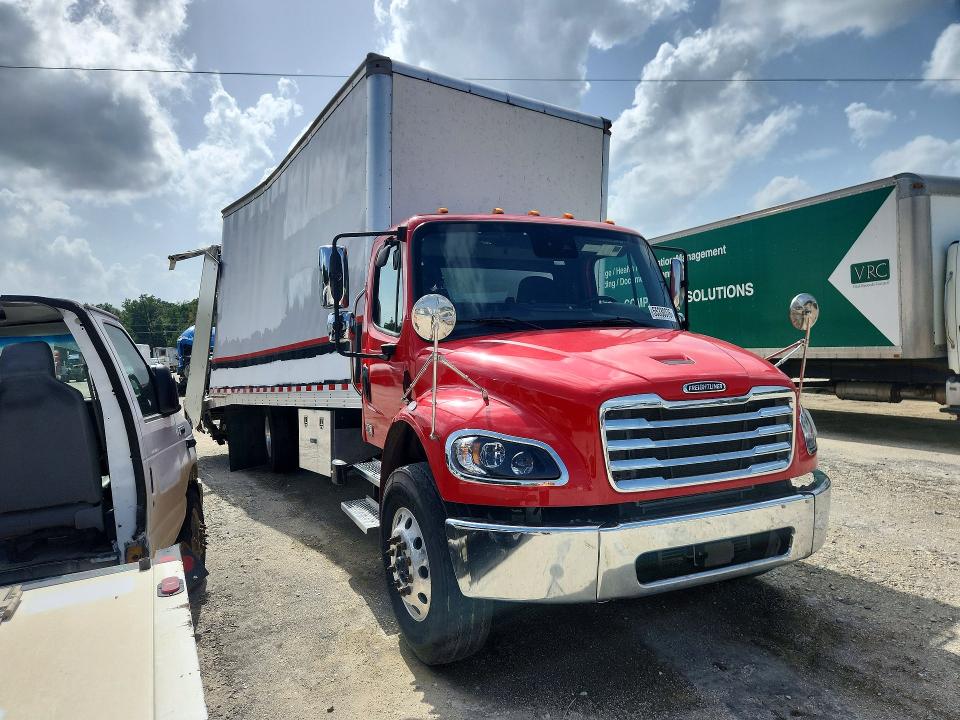 2025 Frht - freightliner VIN 3ALACWFC5SDVX5399 COPART salvage auction — REAR END, LA - CERT OF TITLE-SALVAGE, sold $10,400 on 2026-07-29 (photo 4)
