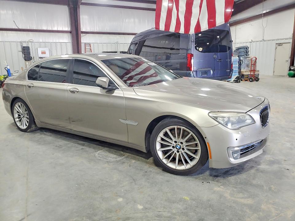 2015 BMW 7 series VIN WBAYE8C53FD780939 COPART salvage auction — MECHANICAL, Sc - Certificate Of Title, sold $2,000 on 2026-08-04 (photo 4)