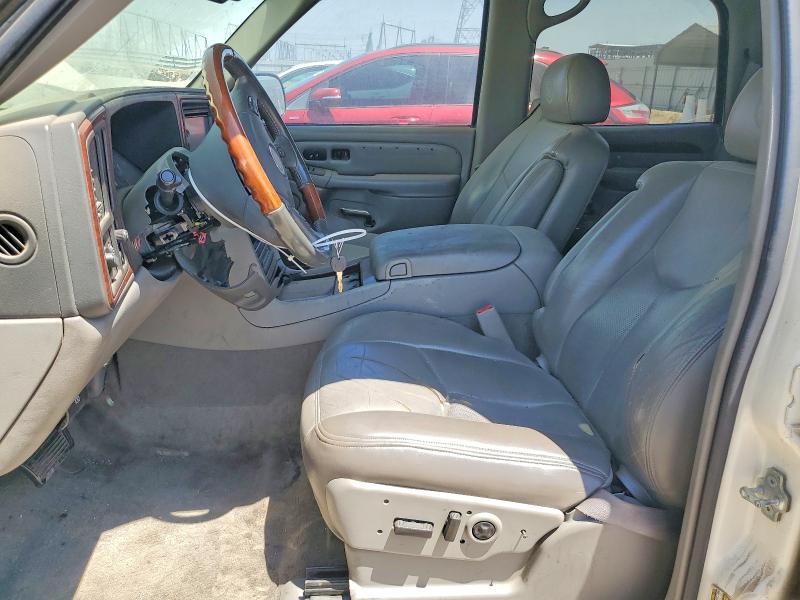 2005 Cadillac Escalade VIN 1GYEC63T75R194366 COPART salvage auction — SIDE, CA - DIS/DLR/EXP ONLY LIEN PAPERS, sold $500 on 2026-08-17 (photo 7)