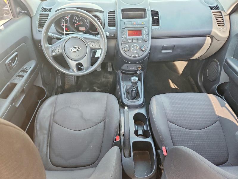 2013 Kia Soul VIN KNDJT2A5XD7598936 COPART salvage auction — REAR END, Co - Public - Salvage Title, sold $400 on 2026-07-14 (photo 8)