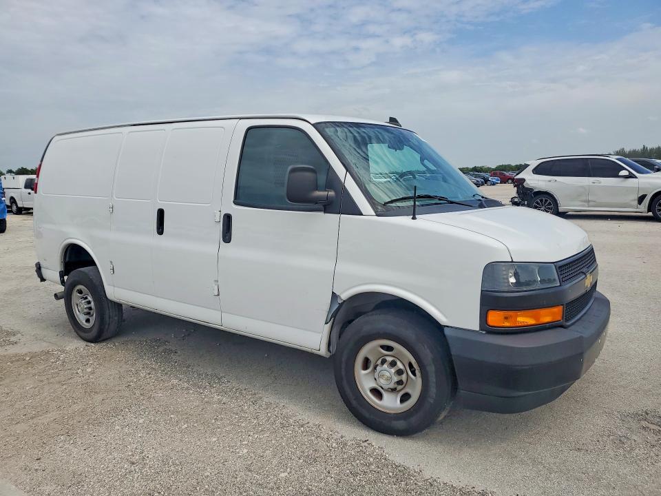 2023 Chevrolet Express 2500 VIN 1GCWGAFP6P1115898 COPART salvage auction — REAR END, FL - CERTIFICATE OF TITLE, sold $9,700 on 2026-07-28 (photo 4)
