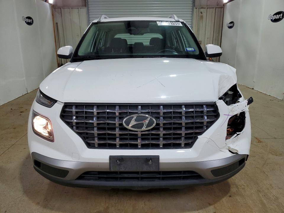 2025 Hyundai Venue VIN KMHRC8A33SU353877 COPART salvage auction — FRONT END, TX - CERTIFICATE OF TITLE, sold $10,000 on 2026-07-27 (photo 5)