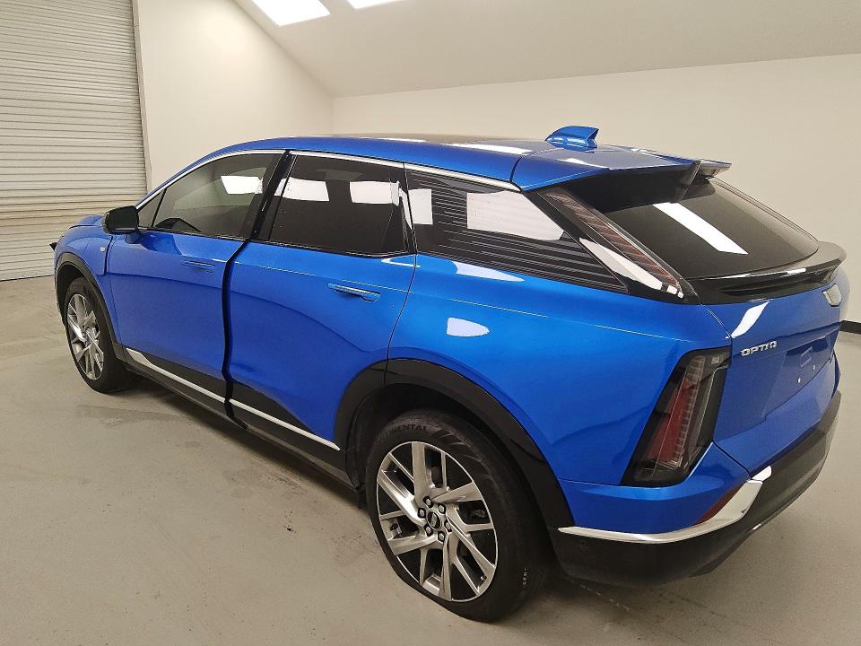 2026 Cadillac Optiq VIN 3GYK3BM51TS123542 COPART salvage auction — FRONT END, TX - CERTIFICATE OF TITLE, sold $19,800 on 2026-07-23 (photo 2)