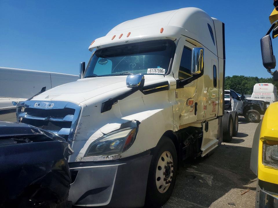 2021 Freightliner Cascadia VIN 3AKJHHDR3MSMK4374 — COPART salvage auction photo