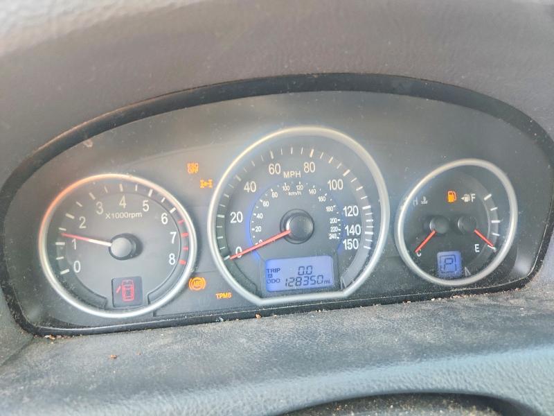2010 Hyundai Veracruz VIN KM8NUDCC9AU108761 COPART salvage auction — SIDE, NY - CERTIFICATE OF TITLE, sold $1,400 on 2026-07-27 (photo 9)