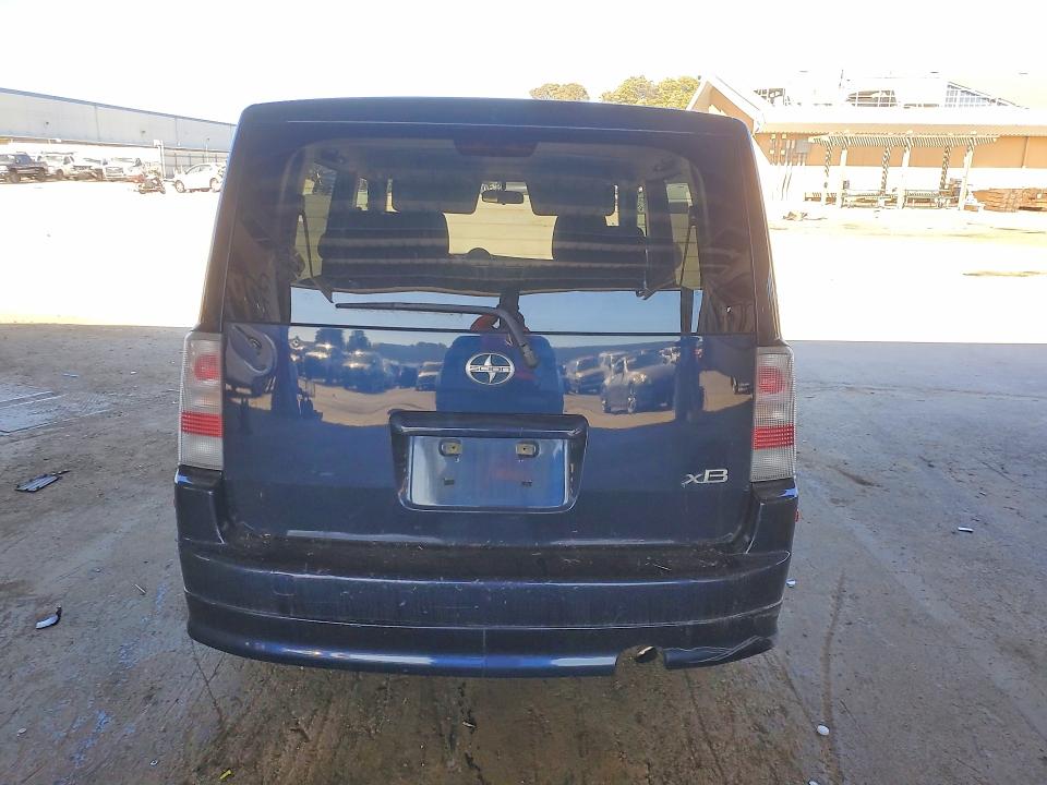 2006 Toyota Scion VIN JTLKT334X64079201 COPART salvage auction — MINOR DENT/SCRATCHES, CA - DIS/DLR/EXP ONLY CLEAN TITLE, sold $1,250 on 2026-07-14 (photo 6)
