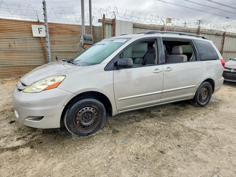 2006 Toyota Sienna VIN 5TDZA23CX6S467213 COPART salvage auction — MINOR DENT/SCRATCHES, CA - DIS/DLR/EXP ONLY CLEAN TITLE (P), sold $650 on 2026-07-27 (photo 1)