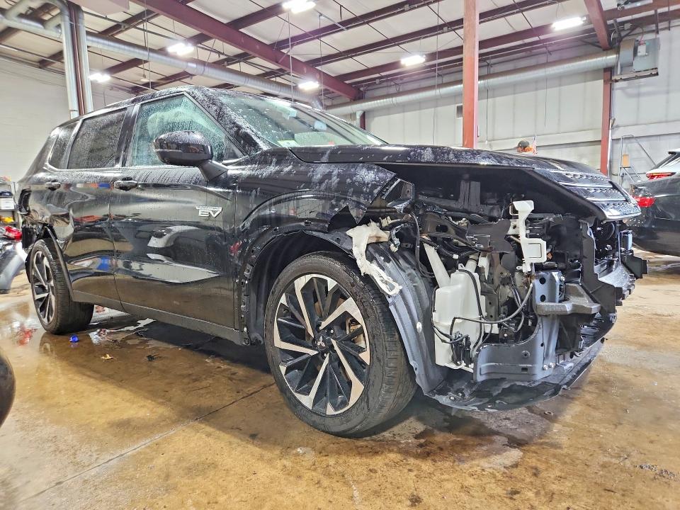 2024 Mitsubishi Outlander VIN JA4T5VA92RZ057943 COPART salvage auction — REAR END, AZ - CERT OF TITLE - SALVAGE, sold $11,900 on 2026-07-20 (photo 4)