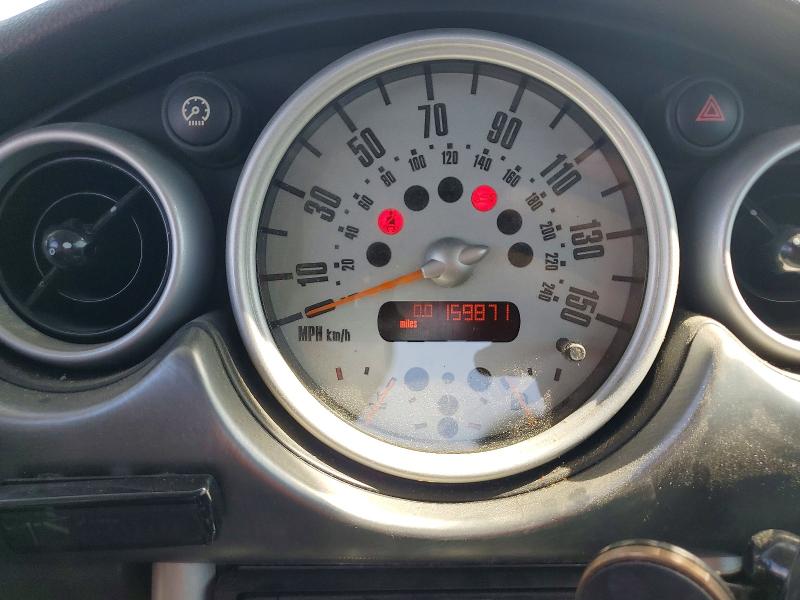 2002 Mini Cooper VIN WMWRE33482TD56996 COPART salvage auction — REAR END, CA - SALVAGE CERTIFICATE, sold $400 on 2026-08-07 (photo 9)