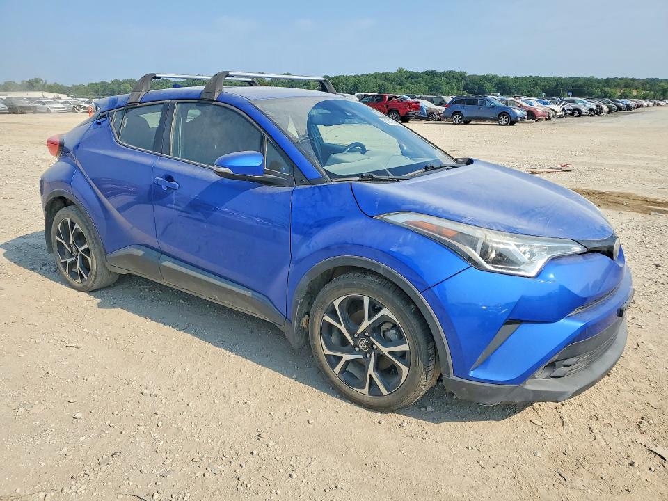 2018 Toyota C-hr VIN NMTKHMBX4JR047287 COPART salvage auction — MINOR DENT/SCRATCHES, In - Certificate Of Title, sold $6,100 on 2026-07-28 (photo 4)