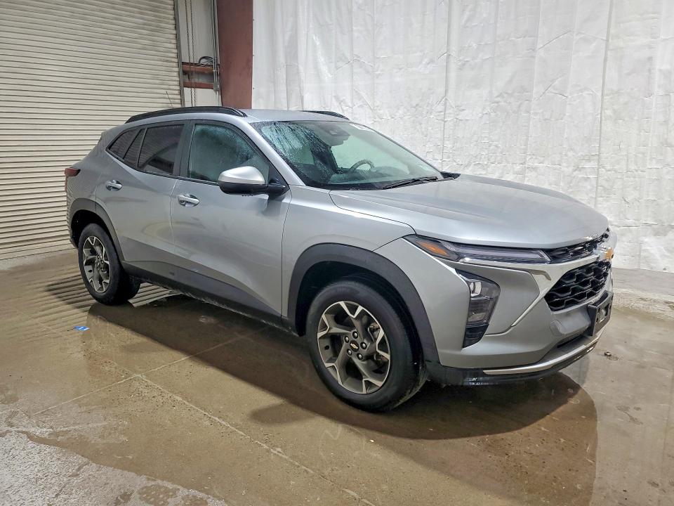 2025 Chevrolet Trax VIN KL77LHEP7SC260369 COPART salvage auction — REAR END, NY - CERTIFICATE OF TITLE, sold $11,200 on 2026-07-27 (photo 4)