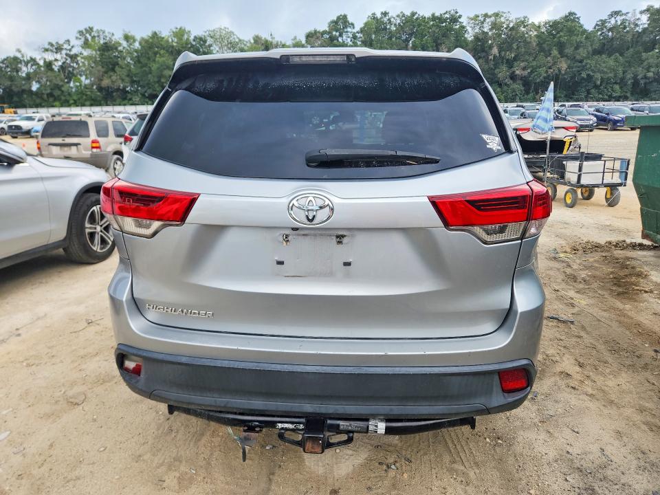 2017 Toyota Highlander VIN 5TDZZRFHXHS212962 COPART salvage auction — FRONT END, Fl - Cert Of Title Slvg Rebuildable, sold $3,450 on 2026-07-14 (photo 6)