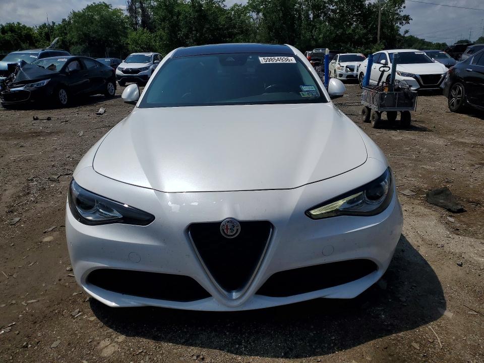 2017 Alfa romeo Giulia VIN ZARFAEENXH7561937 COPART salvage auction — FRONT END, Pa - Certificate Of Salvage, sold $7,900 on 2026-07-14 (photo 5)