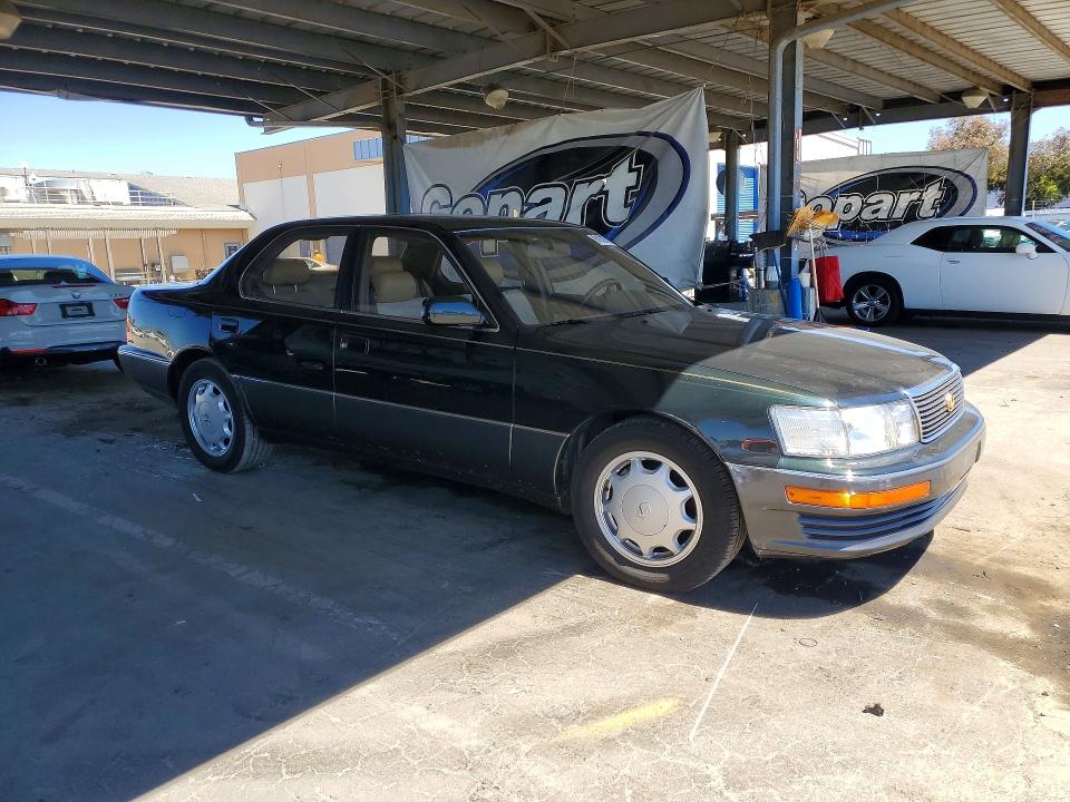 1994 Lexus Ls 400 VIN JT8UF11E1R0213180 COPART salvage auction — NORMAL WEAR, CA - DIS/DLR/EXP ONLY CLEAN TITLE, sold $150 on 2026-07-30 (photo 4)
