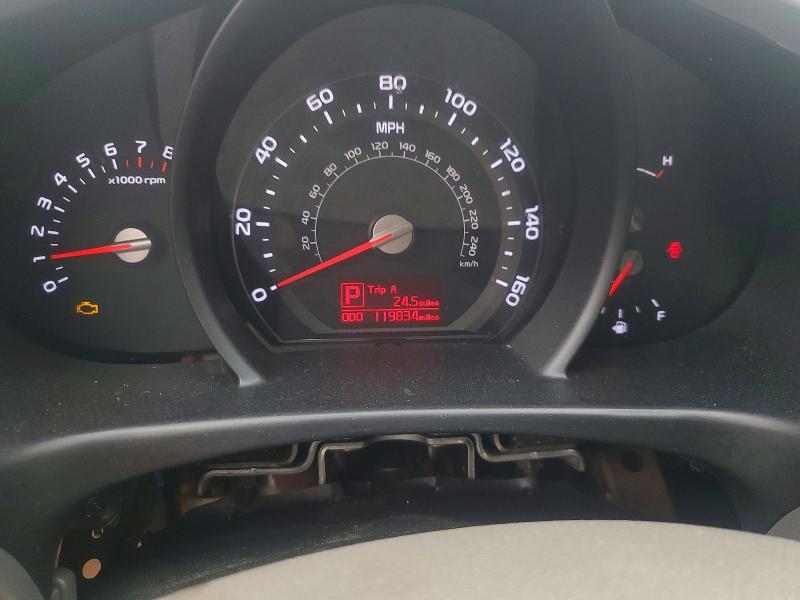 2016 Kia VIN KNDPBCAC8G7813302 COPART salvage auction — MINOR DENT/SCRATCHES, WV - CERTIFICATE OF TITLE, sold $2,150 on 2026-07-29 (photo 9)