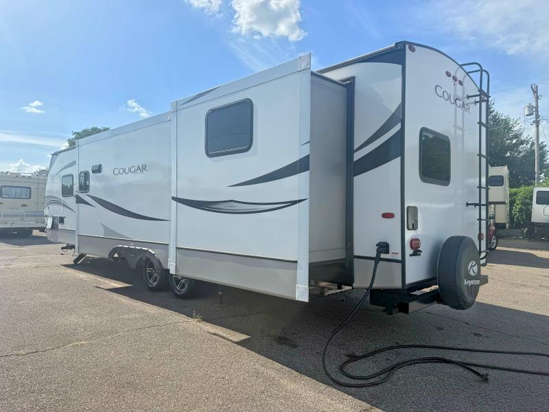 2021 Keystone Cougar 34t VIN 4YDT34T26MV508164 COPART salvage auction — NORMAL WEAR, CT, sold $9,200 on 2026-09-01 (photo 3)