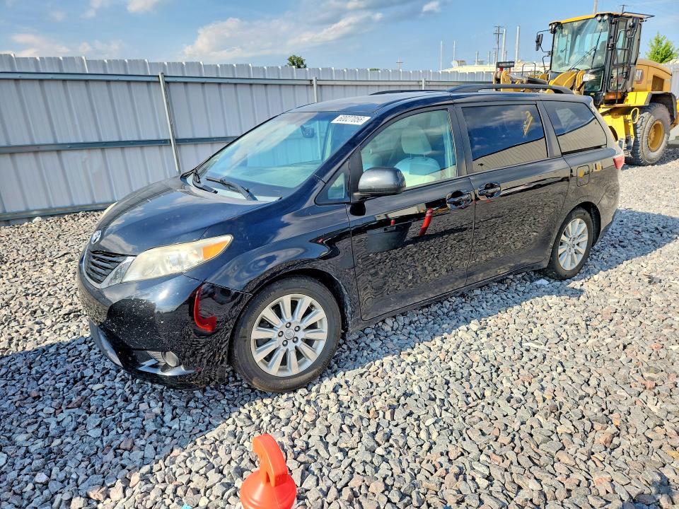 2015 Toyota Sienna VIN 5TDJK3DC1FS097073 COPART salvage auction — REAR END, Wi - Junked Vehicle Bill Of Sale, sold $1,200 on 2026-07-20 (photo 1)