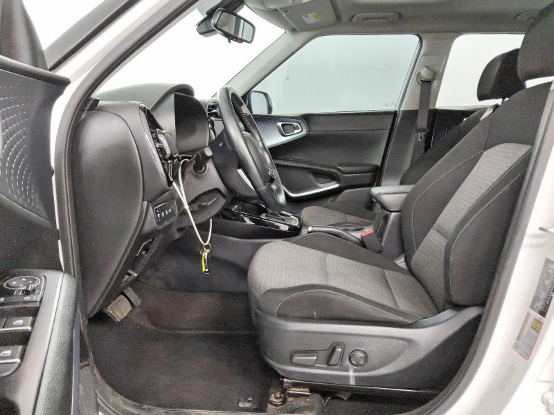 2023 Kia Soul VIN KNDJ33AUXP7872220 COPART salvage auction — FRONT END, CA - CERTIFICATE OF TITLE, sold $9,400 on 2026-08-25 (photo 7)