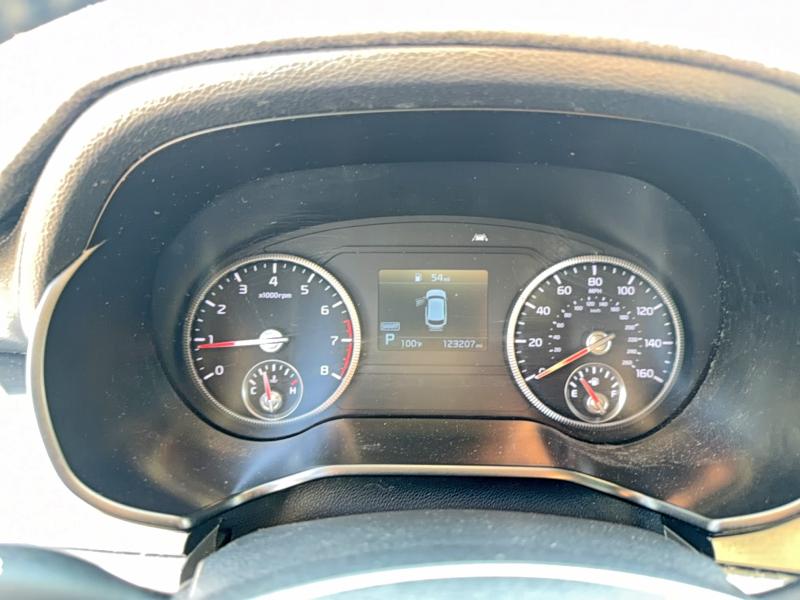2020 Kia Telluride VIN 5XYP64HC7LG044935 COPART salvage auction — MINOR DENT/SCRATCHES, Az - Cert Of Title - Salvage (P), sold $5,000 on 2026-07-13 (photo 8)