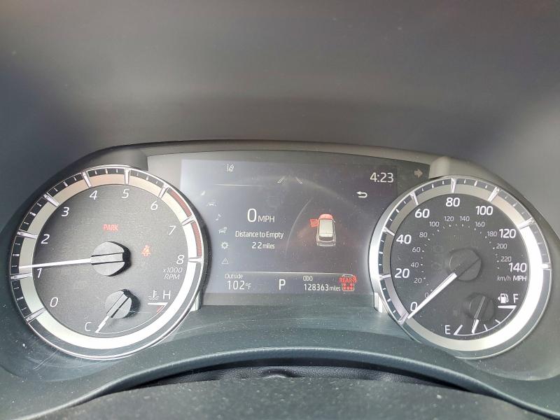 2024 Toyota Highlander VIN 5TDKDRBH2RS533806 COPART salvage auction — MINOR DENT/SCRATCHES, Ny - Certificate Of Title, sold $32,250 on 2026-07-29 (photo 9)