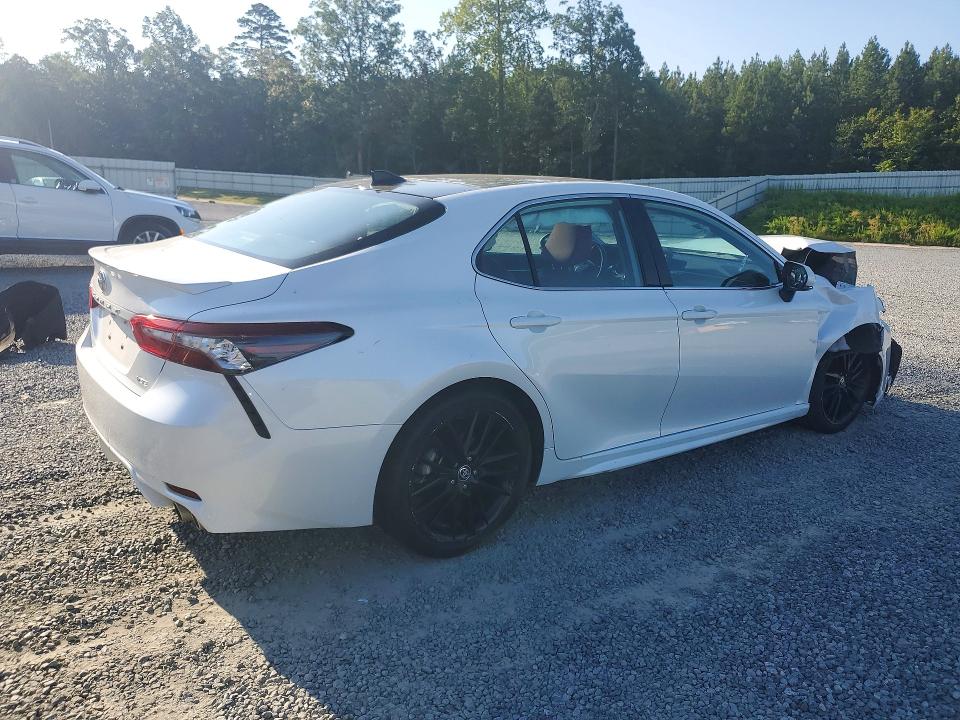 2021 Toyota Camry VIN 4T1K61AK7MU610744 COPART salvage auction — FRONT END, Nc - Salvage Certificate Of Title, sold $9,700 on 2026-08-09 (photo 3)