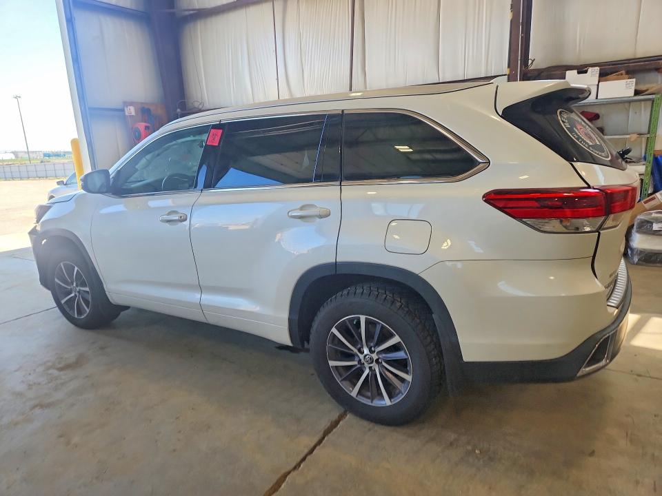 2018 Toyota Highlander VIN 5TDJZRFH9JS850137 COPART salvage auction — FRONT END, AB - BOS - SALVAGE, sold $5,200 on 2026-07-30 (photo 2)