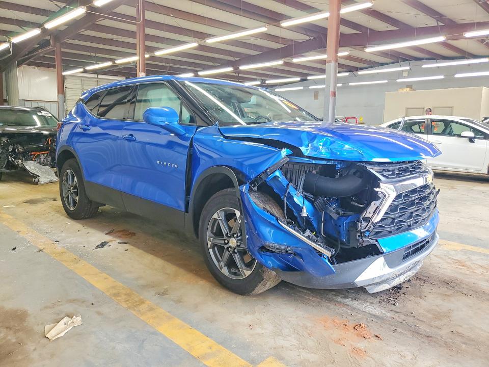 2025 Chevrolet Blazer VIN 3GNKBHR48SS168835 COPART salvage auction — FRONT END, Fl - Certificate Of Destruction, sold $7,200 on 2026-08-26 (photo 4)