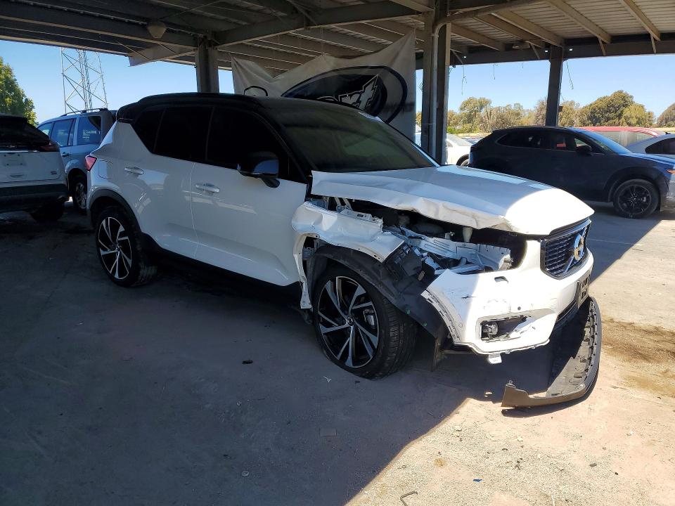 2019 Volvo Xc40 VIN YV4162UM5K2081867 COPART salvage auction — SIDE, Ca - Salvage Certificate, sold $5,700 on 2026-08-06 (photo 4)