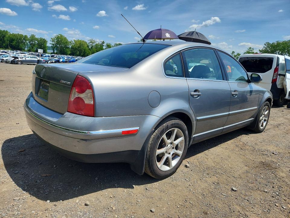 2004 Volkswagen Passat VIN WVWPD63B44E296586 COPART salvage auction — REAR END, NY - MV-907A SALVAGE CERTIFICATE, sold $350 on 2026-07-28 (photo 3)