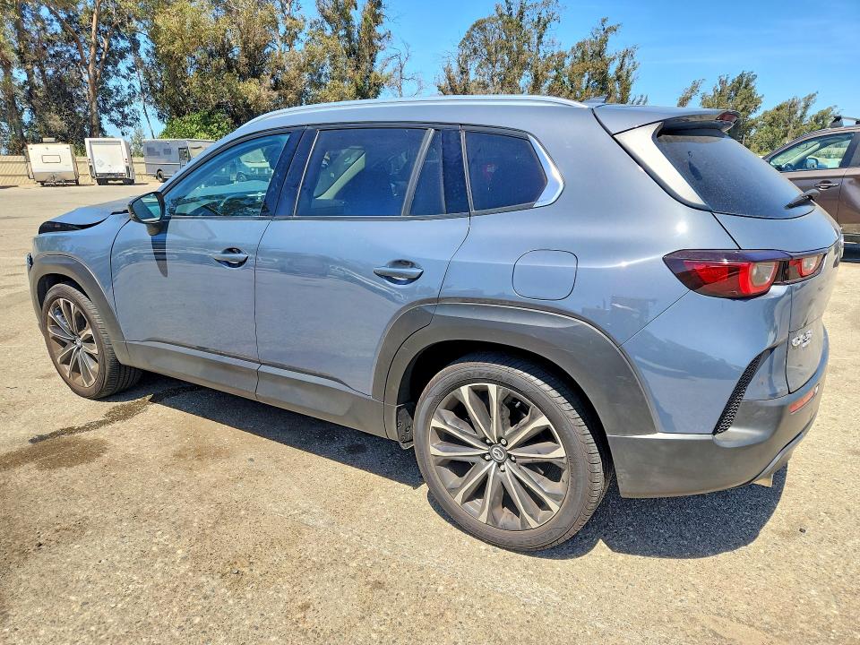2025 Mazda Cx-50 VIN 7MMVABEM8SN318318 COPART salvage auction — FRONT END, Salvage Title, sold $8,600 on 2026-08-25 (photo 2)