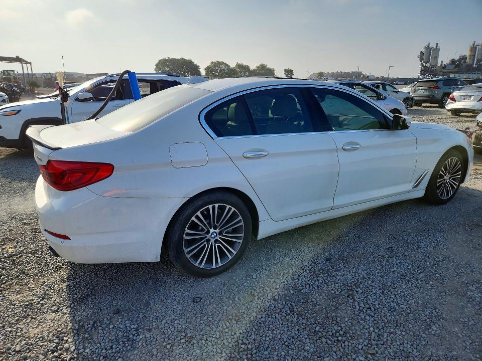 2017 BMW 5er VIN WBAJA5C3XHG456074 COPART salvage auction — MINOR DENT/SCRATCHES, Hi - Dis/Dlr/Exp Only Clean Title, sold $4,600 on 2026-07-28 (photo 3)