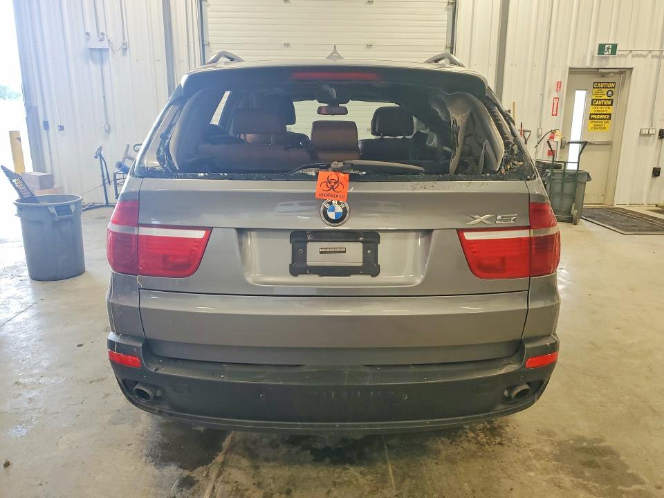 2010 BMW X5 VIN 5UXFE4C51AL278799 COPART salvage auction — INTERIOR BURN, On - Permit Irrepairable, sold $150 on 2026-07-30 (photo 6)