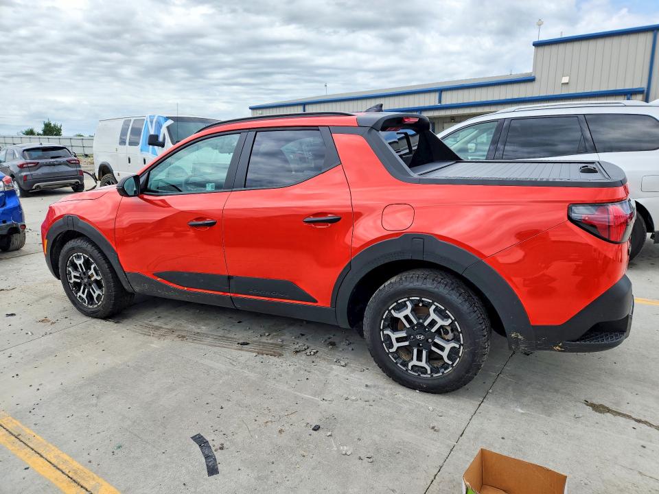 2025 Hyundai Santa cruz VIN 5NTJDDDF0SH133234 COPART salvage auction — WATER/FLOOD, Ky - Cert Of Title-Salvage Water, sold $13,900 on 2026-08-27 (photo 2)