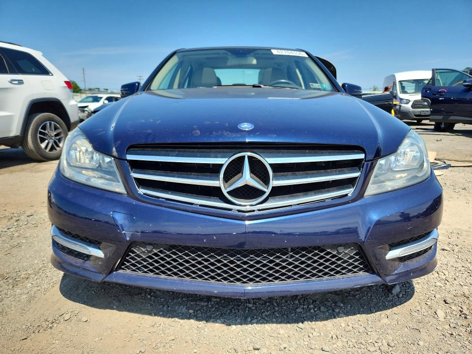 2014 Mercedes-benz C-klasse VIN WDDGF8AB0EG193167 COPART salvage auction — WATER/FLOOD, Pa - Certificate Of Salvage, sold $2,100 on 2026-08-04 (photo 5)