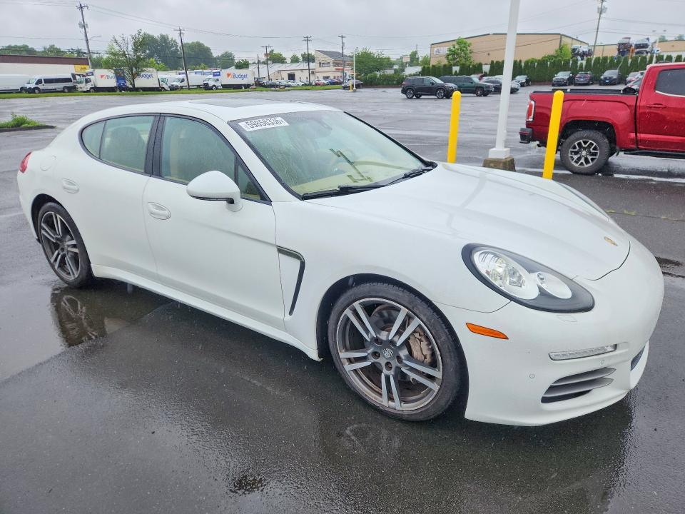 2015 Porsche VIN WP0AA2A79FL004998 COPART salvage auction — MINOR DENT/SCRATCHES, Salvage Title, sold $5,200 on 2026-07-10 (photo 4)