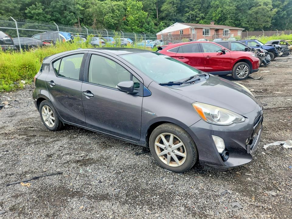 2016 Toyota Prius VIN JTDKDTB3XG1123086 COPART salvage auction — REAR END, Md - Cert Of Salvage > 75% Damage, sold $1,300 on 2026-07-23 (photo 4)