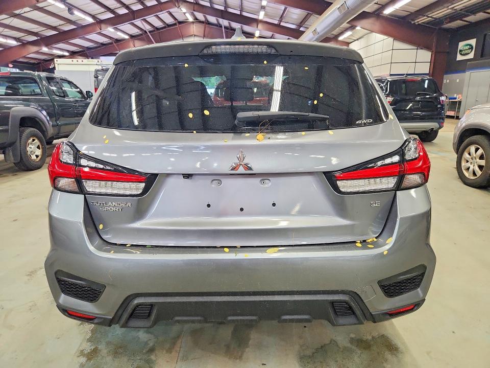 2021 Mitsubishi Outlander sport VIN JA4ARUAU0MU019692 COPART salvage auction — MINOR DENT/SCRATCHES, FL - CERTIFICATE OF TITLE, sold $8,500 on 2026-07-27 (photo 6)