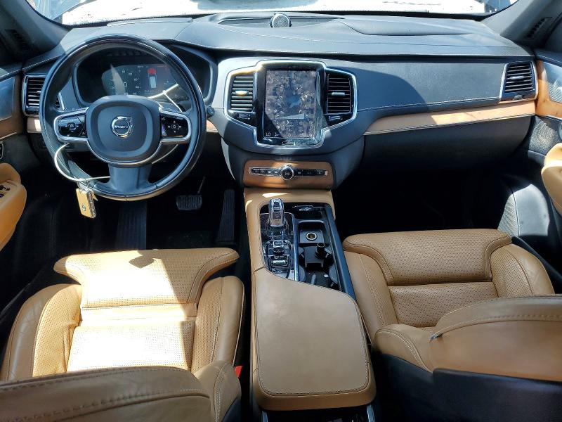 2017 Volvo Xc90 VIN YV4BC0PL4H1114263 COPART salvage auction — MINOR DENT/SCRATCHES, FL - CERTIFICATE OF TITLE, sold $1,600 on 2026-08-11 (photo 8)