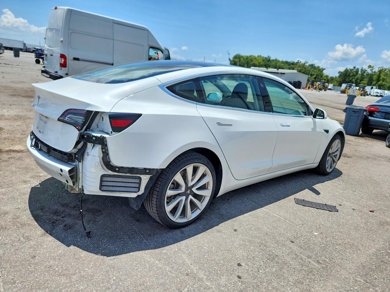2018 Tesla Model 3 VIN 5YJ3E1EA9JF154604 COPART salvage auction — Rear End, Rb - Salvage Title, sold $5,800 on 2026-09-21 (photo 3)