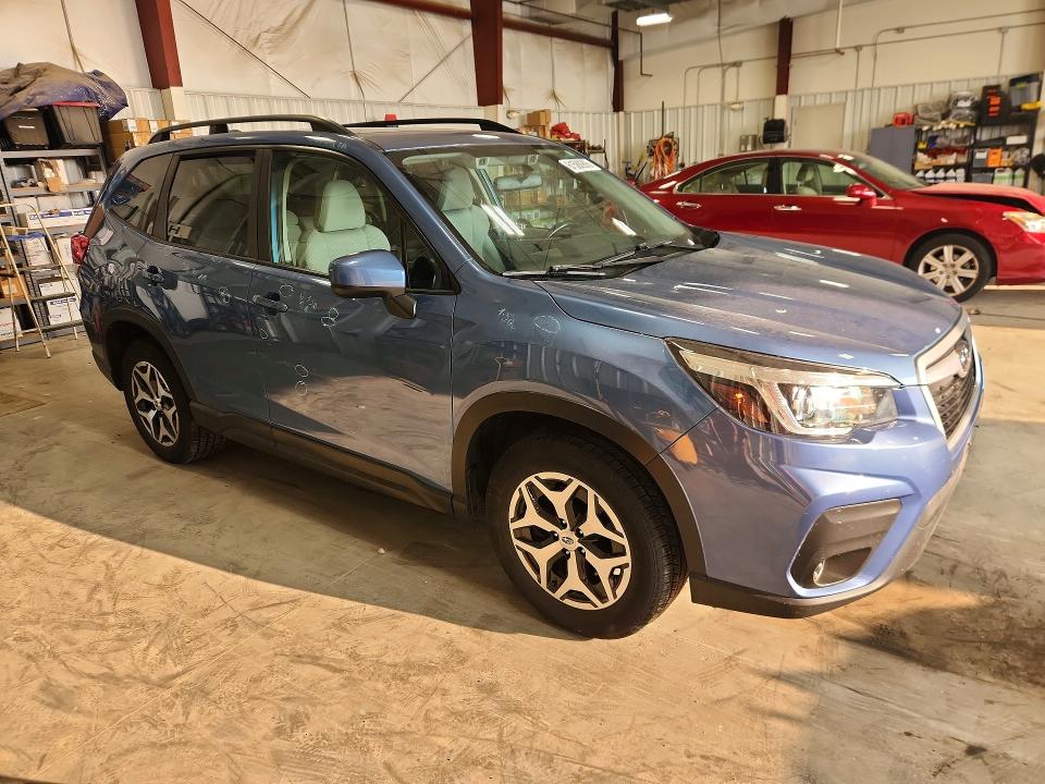 2019 Subaru Forester VIN JF2SKAEC8KH545901 COPART salvage auction — HAIL, WI - CERTIFICATE OF TITLE, sold $7,400 on 2026-08-25 (photo 4)