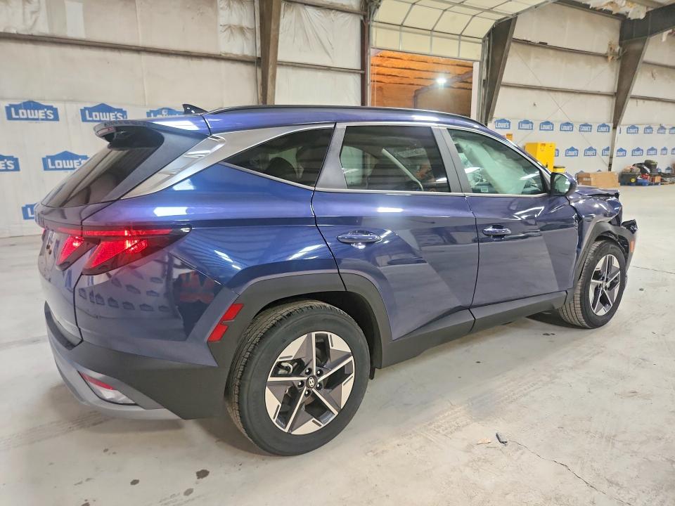 2026 Hyundai Tucson VIN 5NMJB3DE3TH632744 COPART salvage auction — MINOR DENT/SCRATCHES, FL - CERT OF TITLE SLVG REBUILDABLE, sold $150 on 2026-08-03 (photo 3)