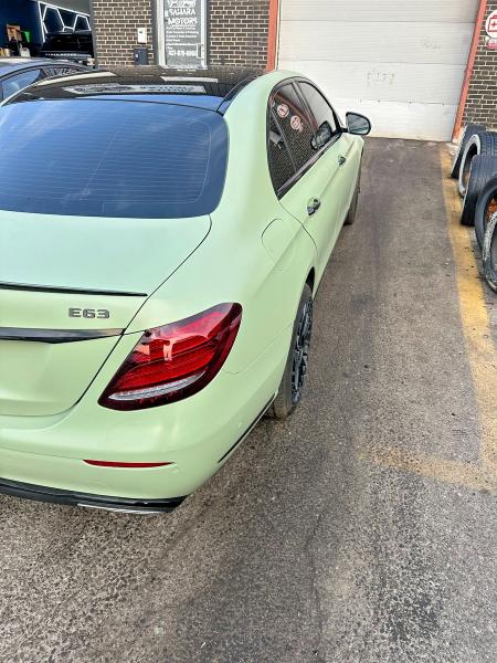 2018 Mercedes-benz E-klasse VIN WDDZF6GB4JA353567 COPART salvage auction — SIDE, On - Permit No Brand - Unfit (P), sold $15,150 on 2026-08-13 (photo 4)