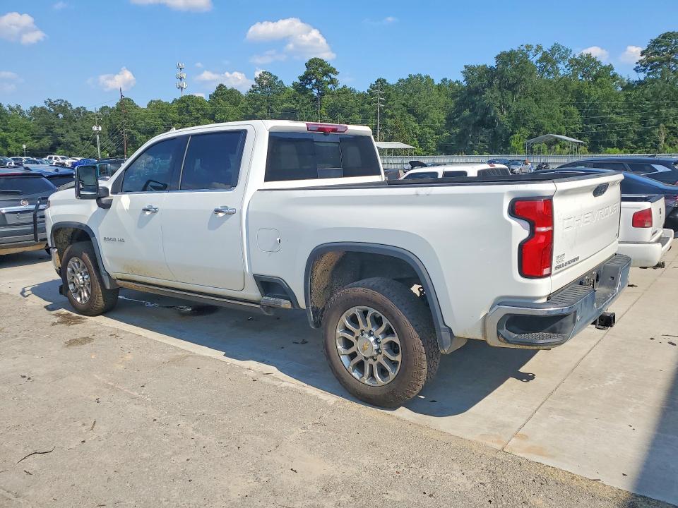 2025 Chevrolet Silverado VIN 1GC4KPEY3SF358034 COPART salvage auction — FRONT END, Salvage Title, sold $25,250 on 2026-08-31 (photo 2)